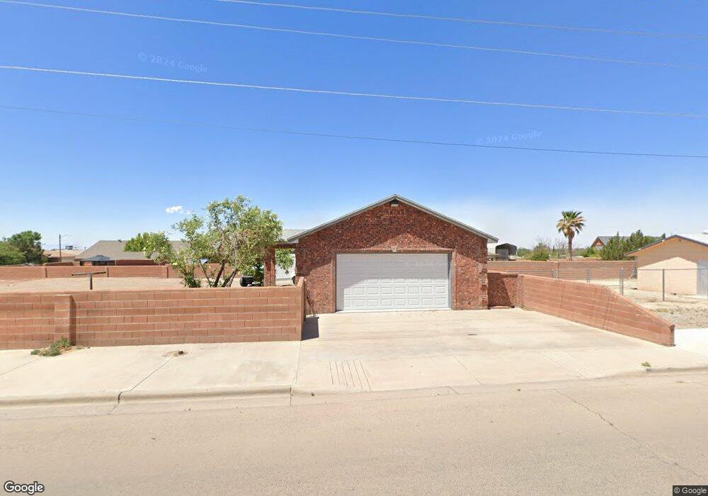 2181 Hickory Dr, Alamogordo, NM 88310 - photo 1