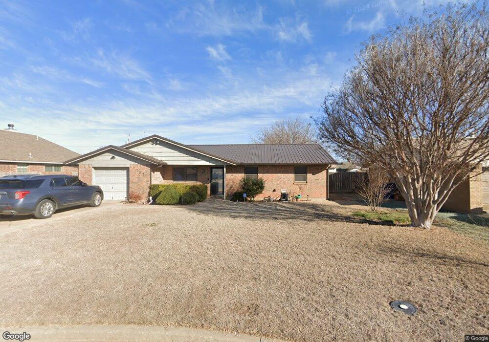 107 E C Ave, Cache, OK 73527 - photo 1