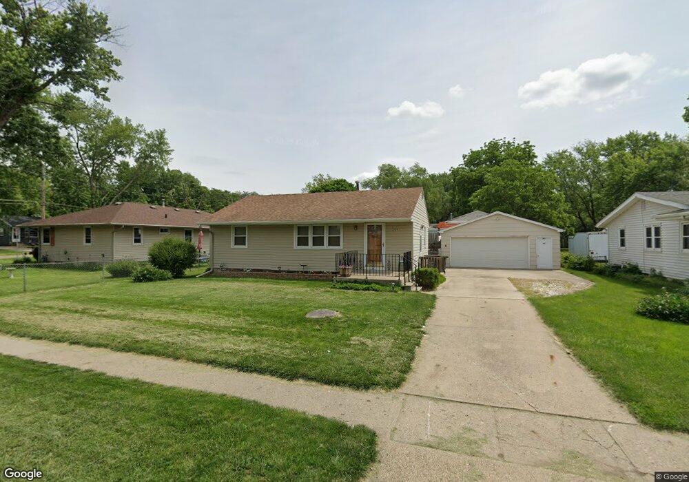 2539 E 25th St, Des Moines, IA 50317 - photo 1