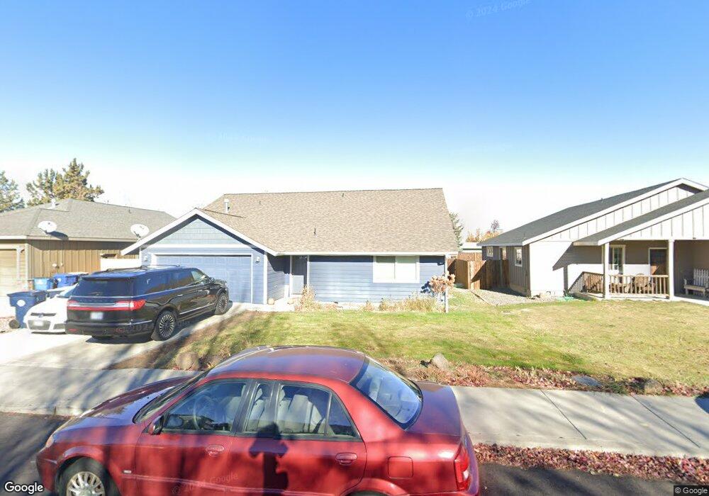 2829 SW Obsidian Ln, Redmond, OR 97756 - photo 1