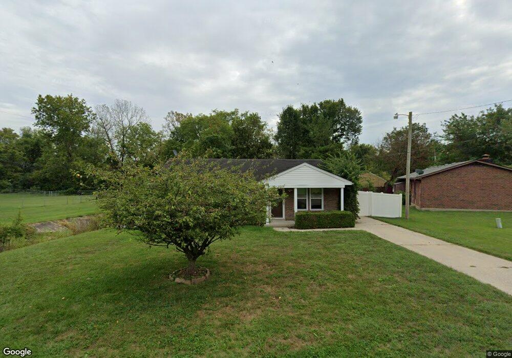 8517 Roseborough Rd, Louisville, KY 40228 - photo 1