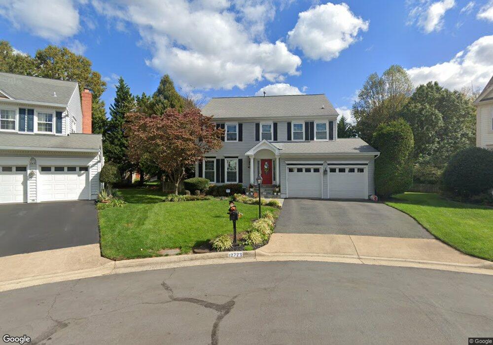 13729 Rosetree Ct, Chantilly, VA 20151 - photo 1