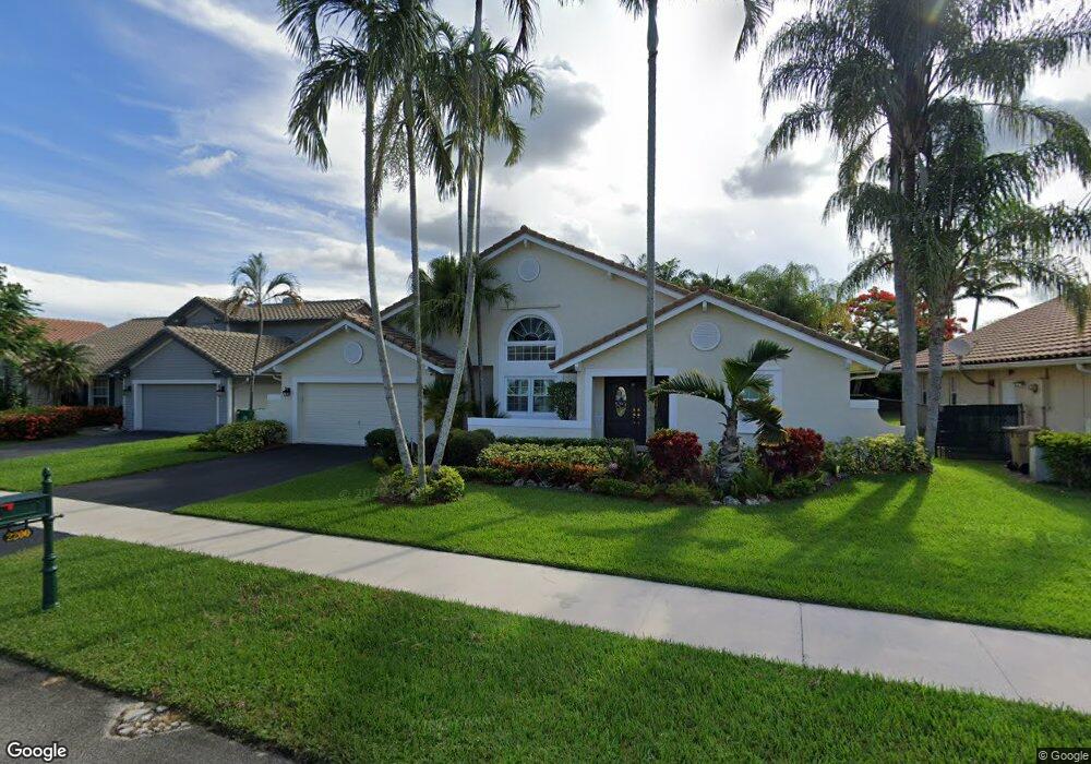 2200 SW 97th Rd, Davie, FL 33324 - photo 1