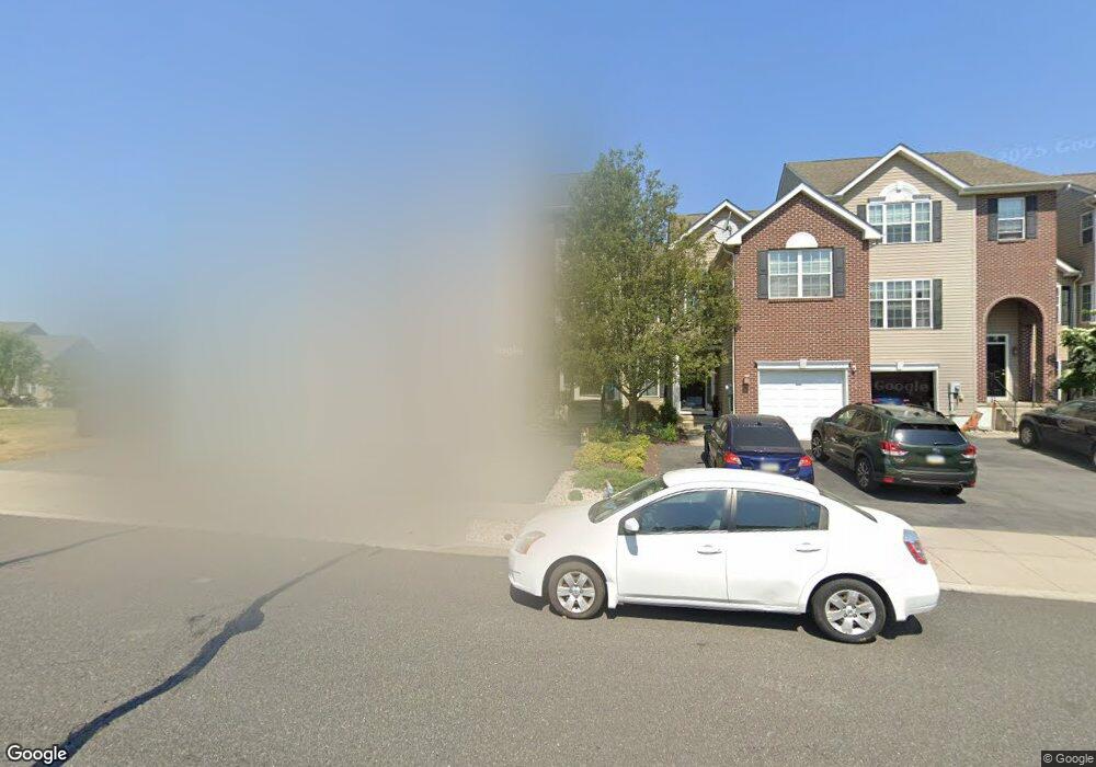 5267 Spring Ridge Dr E, Macungie, PA 18062 - photo 1