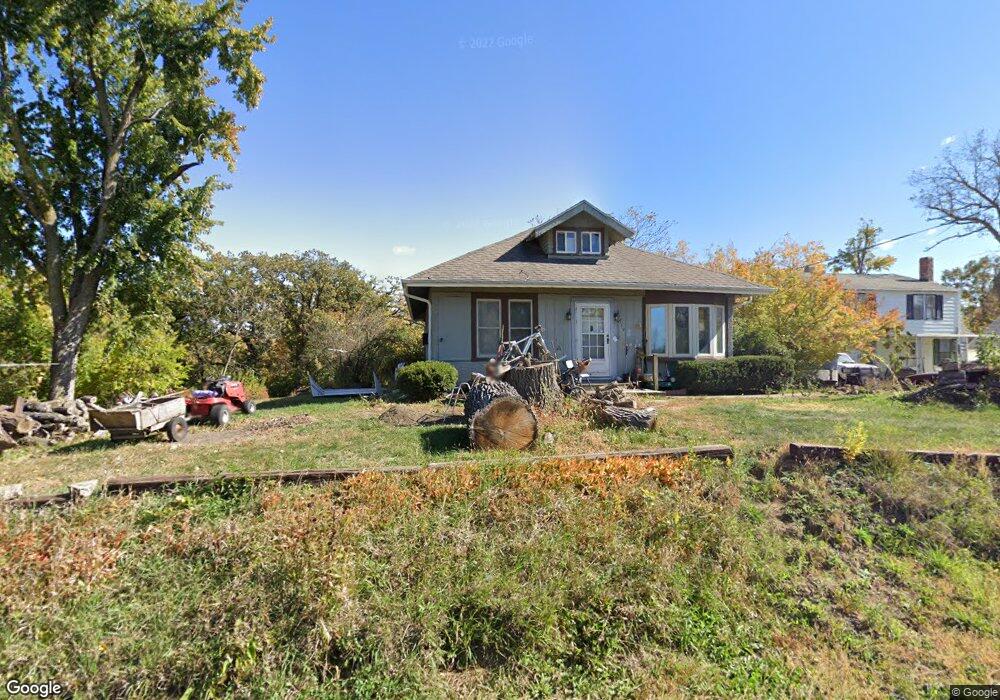 714 W 8th St N, Newton, IA 50208 - photo 1