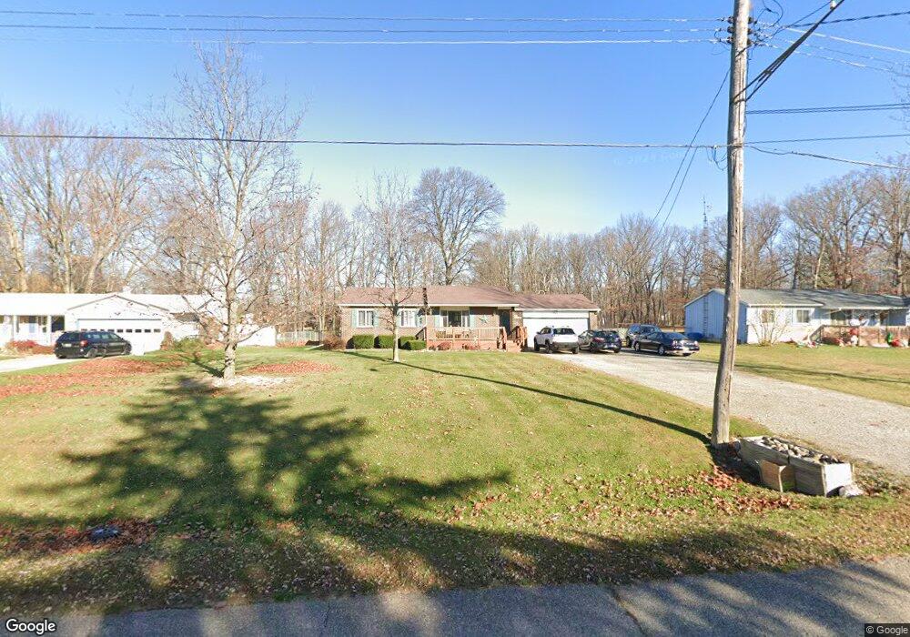 1111 Ransom Dr, Flint, MI 48507 - photo 1