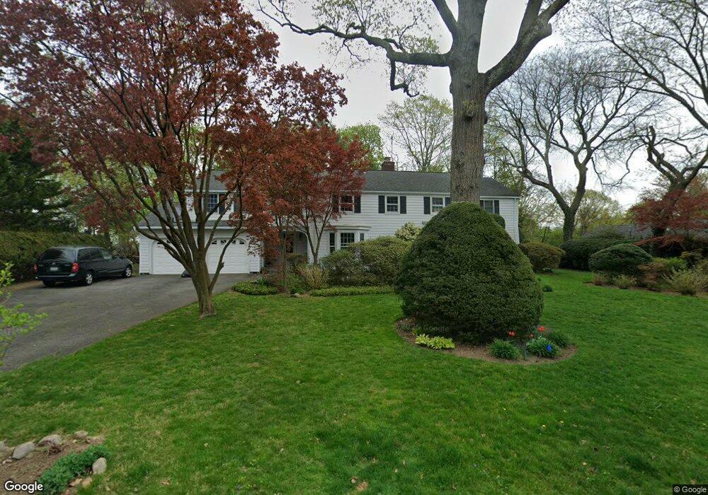 100 Country Club Dr, Port Washington, NY 11050 - photo 1
