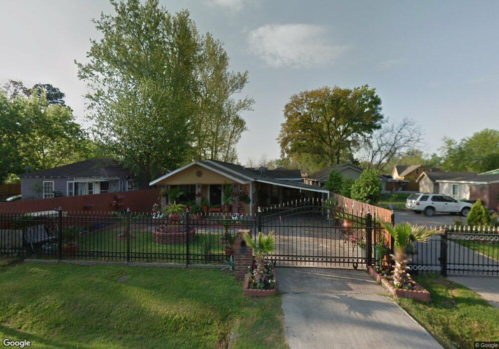716 Doverside St, Houston, TX 77022 - photo 1
