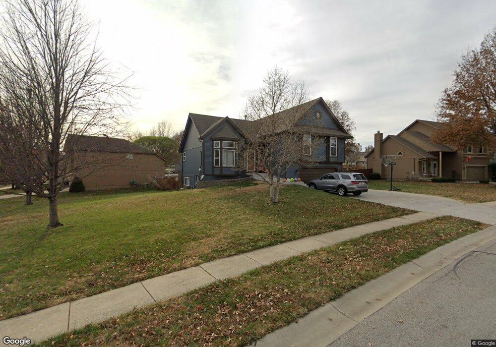 21701 W 51st St, Shawnee, KS 66226 - photo 1