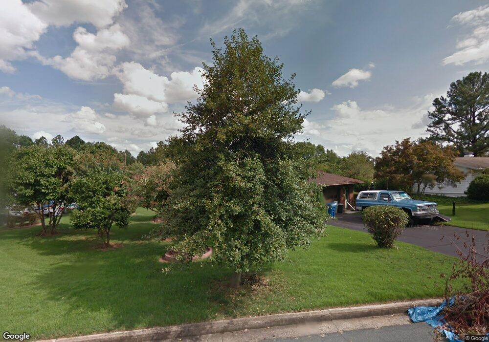 2620 Commonwealth Dr, Charlottesville, VA 22901 - photo 1