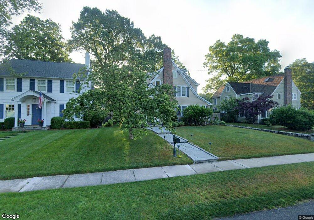 151 Holmes Ave, Darien, CT 06820 - photo 1