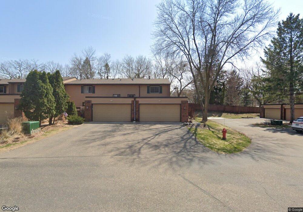 4811 Spring Cir, Minnetonka, MN 55345 - photo 1