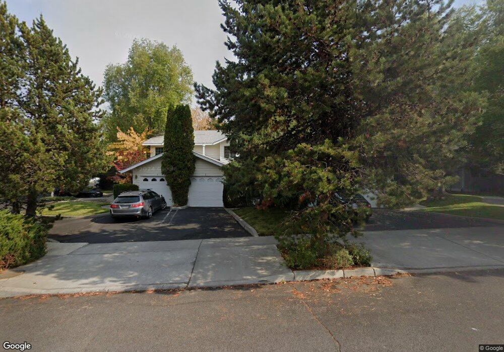 1951 NE Sams Loop unit 1, Bend, OR 97701 - photo 1