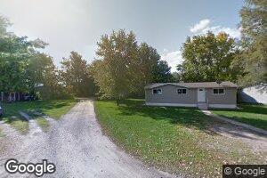 403 1/2 E Jared St, Abingdon, IL 61410
