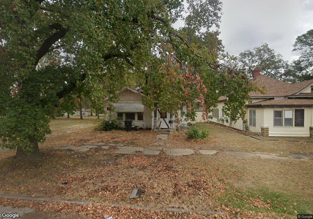 903 N Grand Ave, Okmulgee, OK 74447 - photo 1