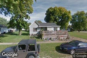 209 E Main St, Olin, IA 52320