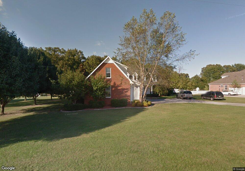 260 Regalwood Dr, Manchester, TN 37355 - photo 1