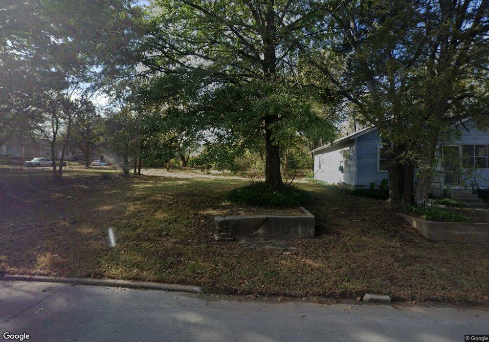 1010 S Okmulgee Ave, Okmulgee, OK 74447 - photo 1