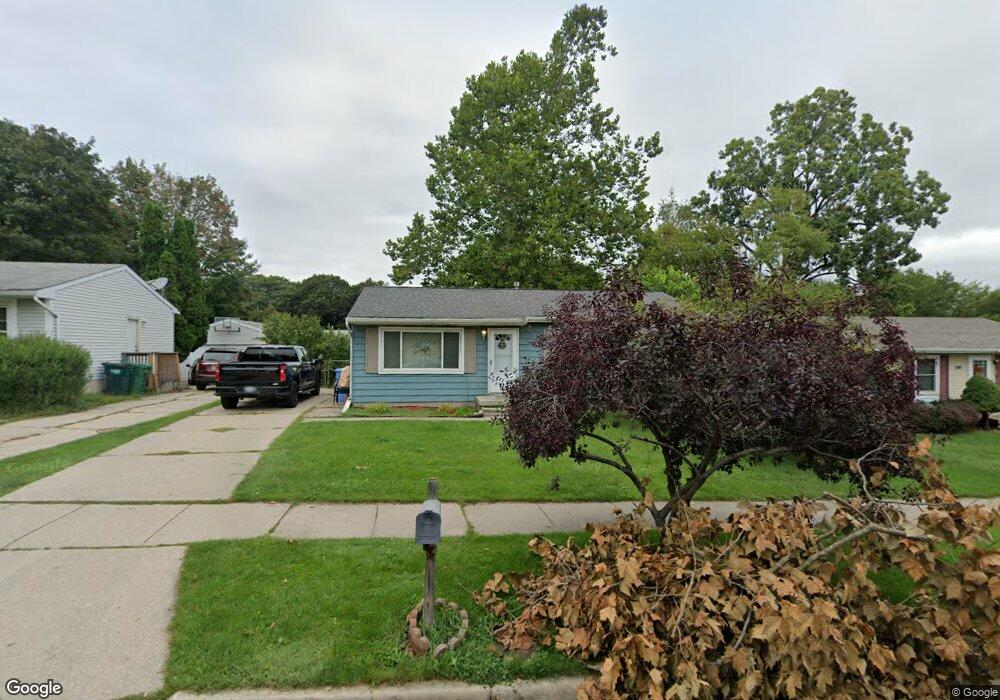 208 W Claremore Dr, Lansing, MI 48911 - photo 1