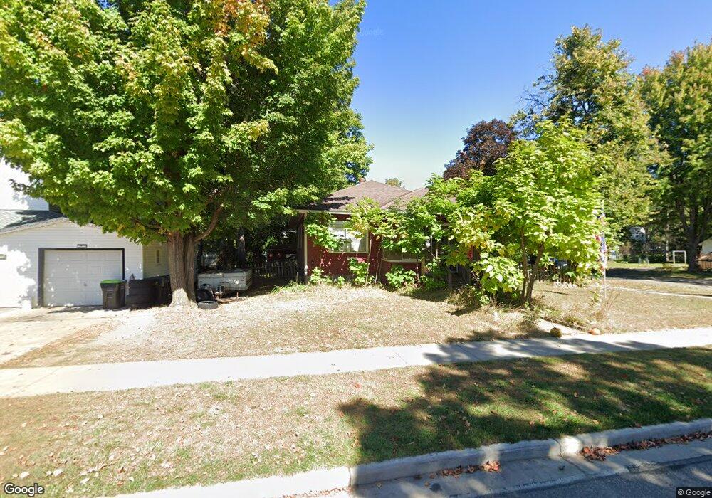 1121 Main St E, Menomonie, WI 54751 - photo 1