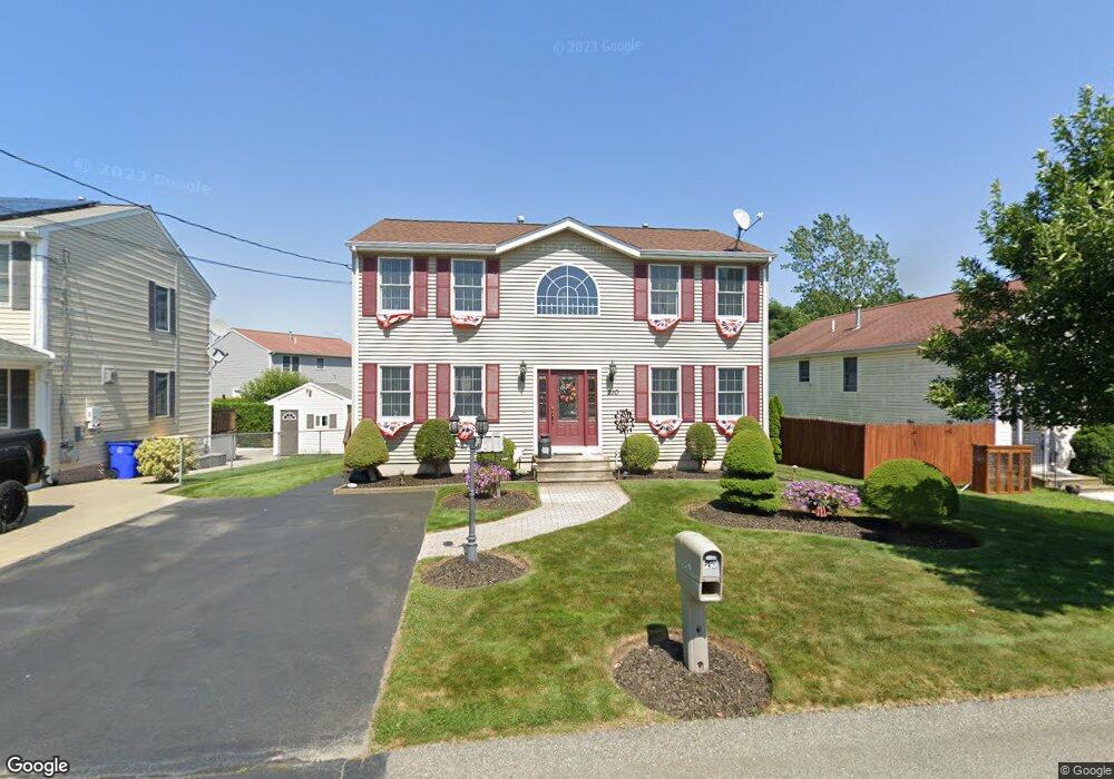 210 Mcmahon St, Fall River, MA 02721 - photo 1