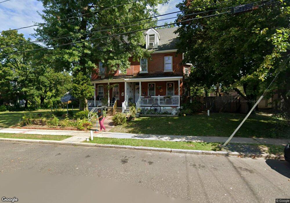 709 W 3rd St, Lansdale, PA 19446 - photo 1