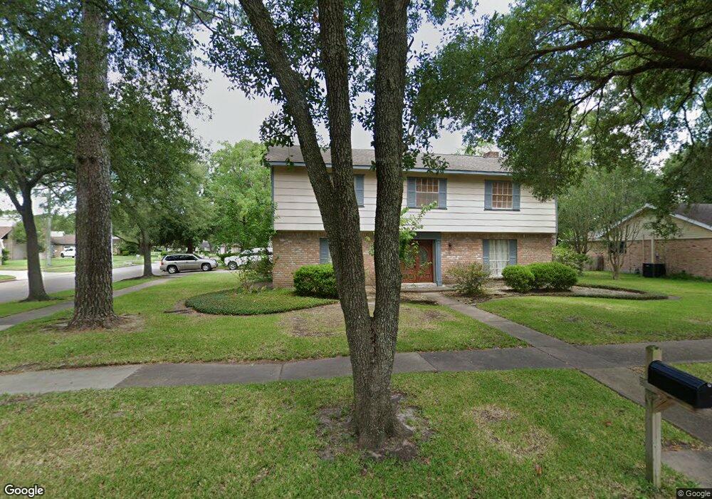 5518 Long Creek Ln, Houston, TX 77088 - photo 1