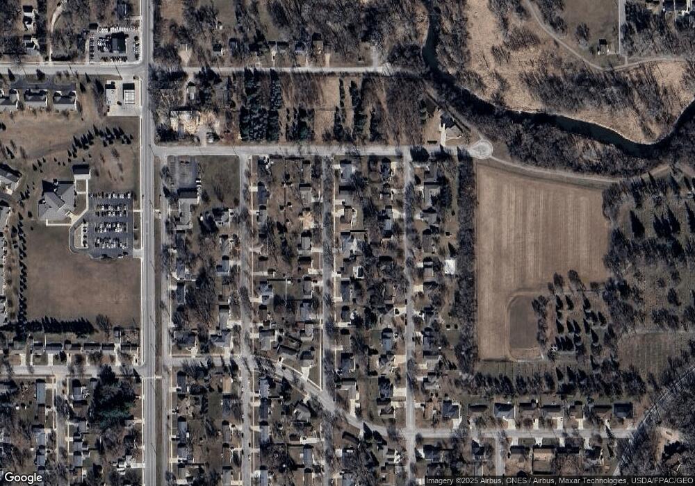 1807 10th St SW, Austin, MN 55912 - photo 1