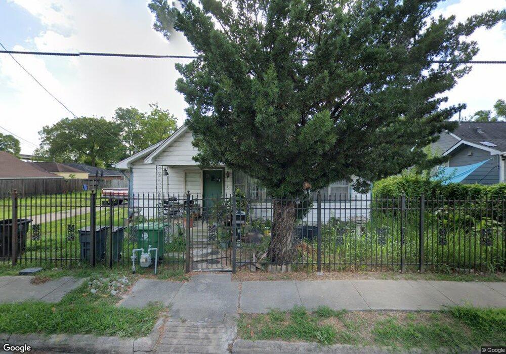 5604 Elysian St, Houston, TX 77009 - photo 1