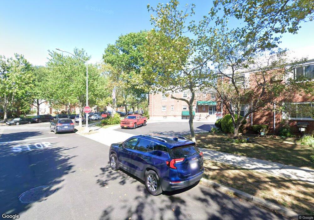 74-15 255th St unit 1-FLR, Glen Oaks, NY 11004 - photo 1