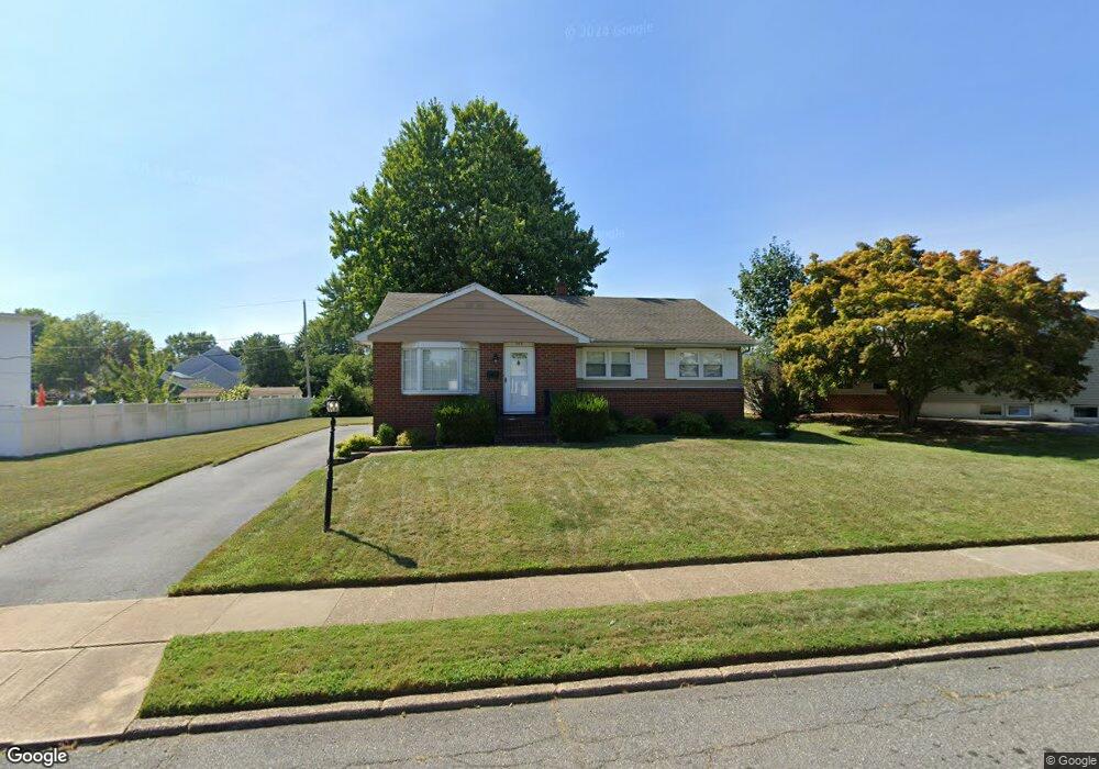 148 Edgewood Ln, Brookhaven, PA 19015 - photo 1