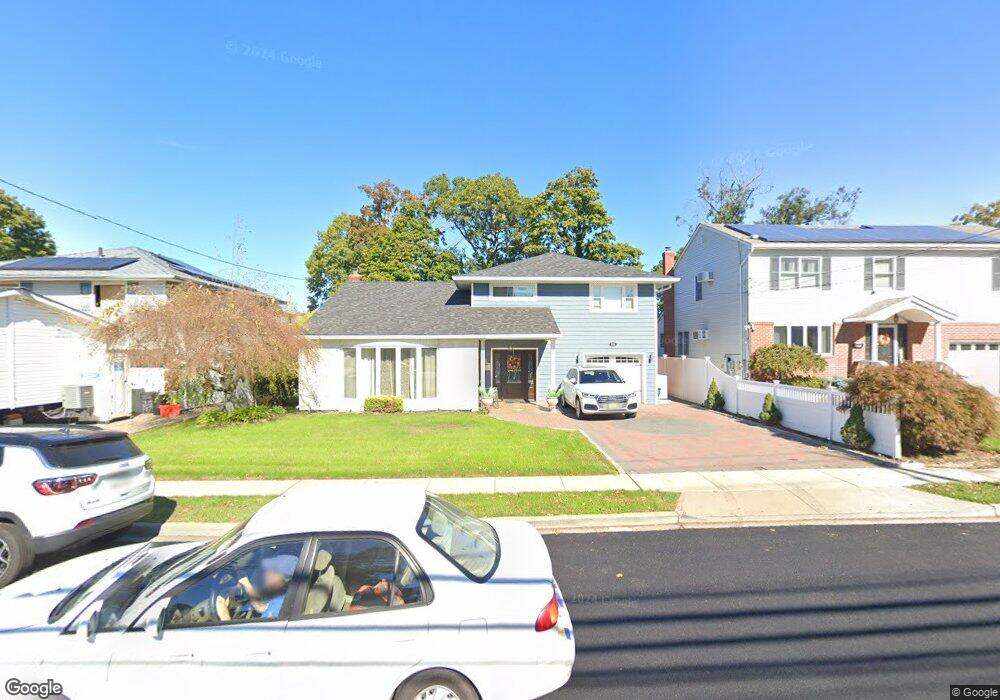 600 Pinebrook Ave, West Hempstead, NY 11552 - photo 1