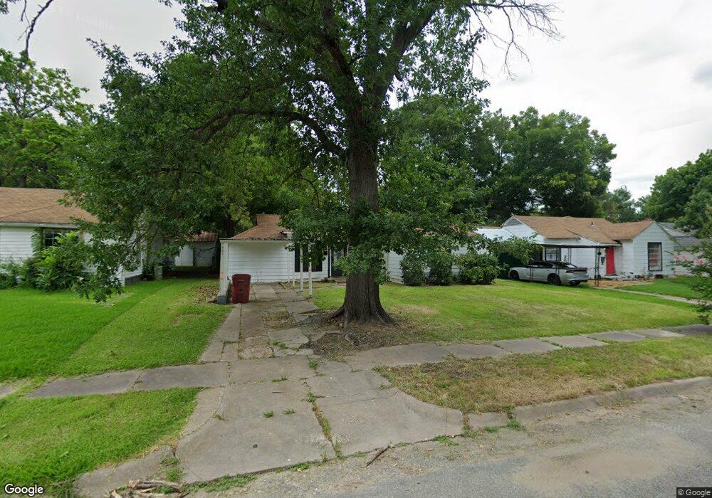 249 E Evans Ave, Bonham, TX 75418 - photo 1