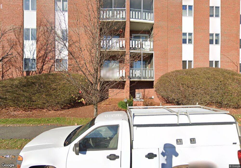 33 Lodgen Ct unit 4F, Malden, MA 02148 - photo 1