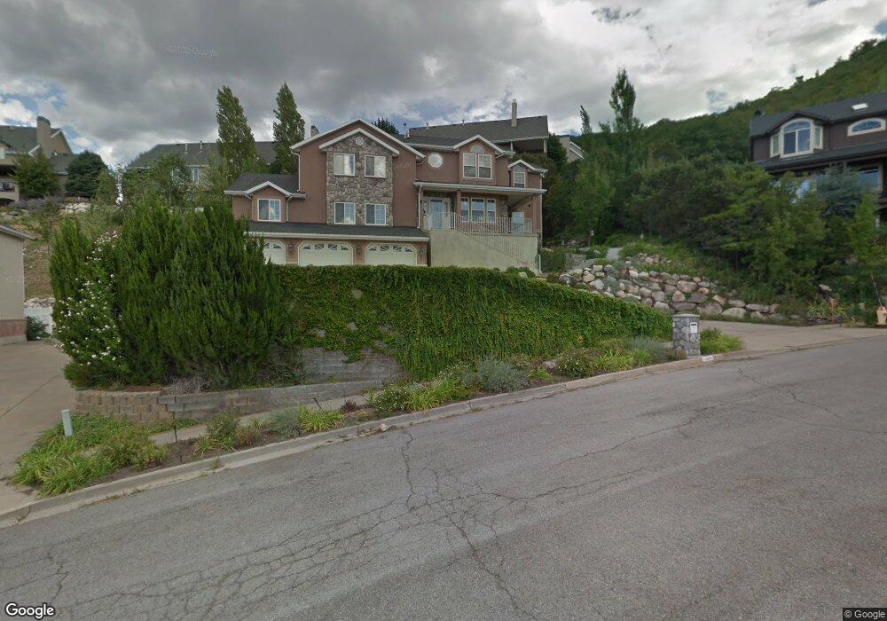 3885 Newport Cir, Bountiful, UT 84010 - photo 1