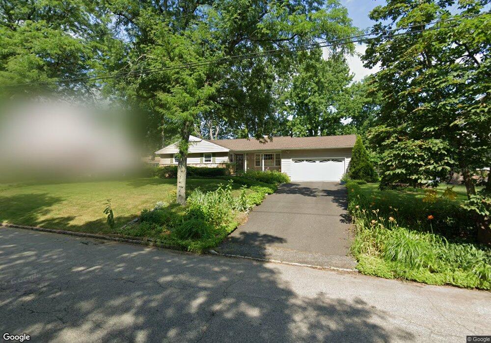 26 Stemmer Dr, Clark, NJ 07066 - photo 1