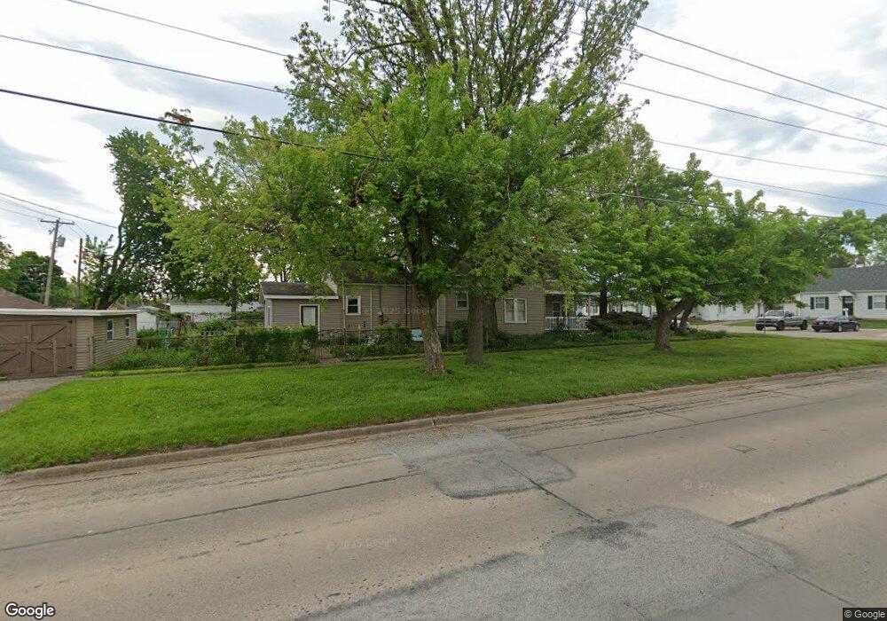 1320 Moultrie Ave, Mattoon, IL 61938 - photo 1