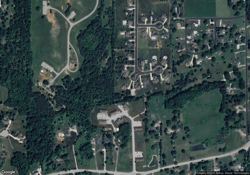 719 Willow Oak Dr, Georgetown, IN 47122 - photo 1