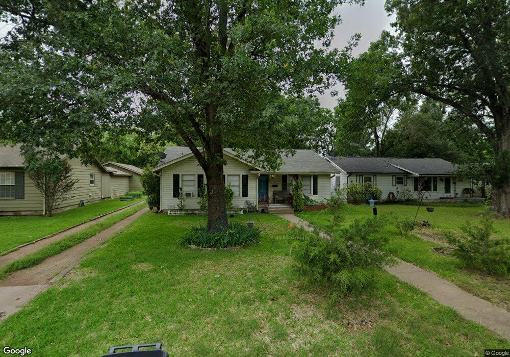 2105 W 1st Ave, Corsicana, TX 75110 - photo 1