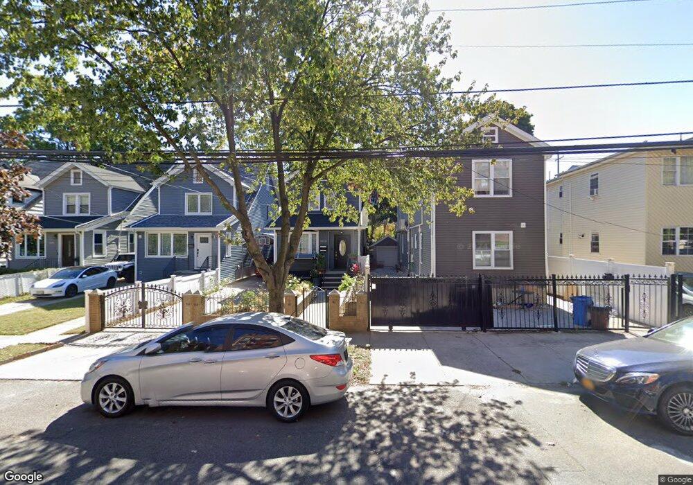 19108 Woodhull Ave, Hollis, NY 11423 - photo 1