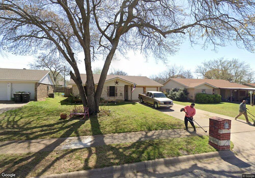 1407 Roberts Ave, Cleburne, TX 76033 - photo 1