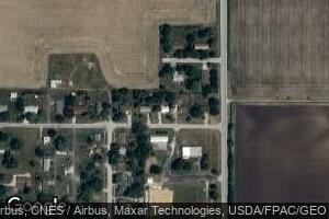 105 Lloyd St, Reynolds, IL 61279