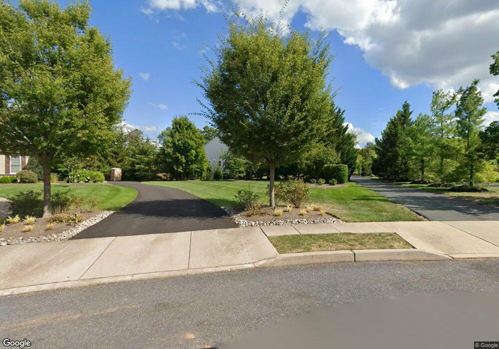 577 Oakmont Dr E, Telford, PA 18969 - photo 1