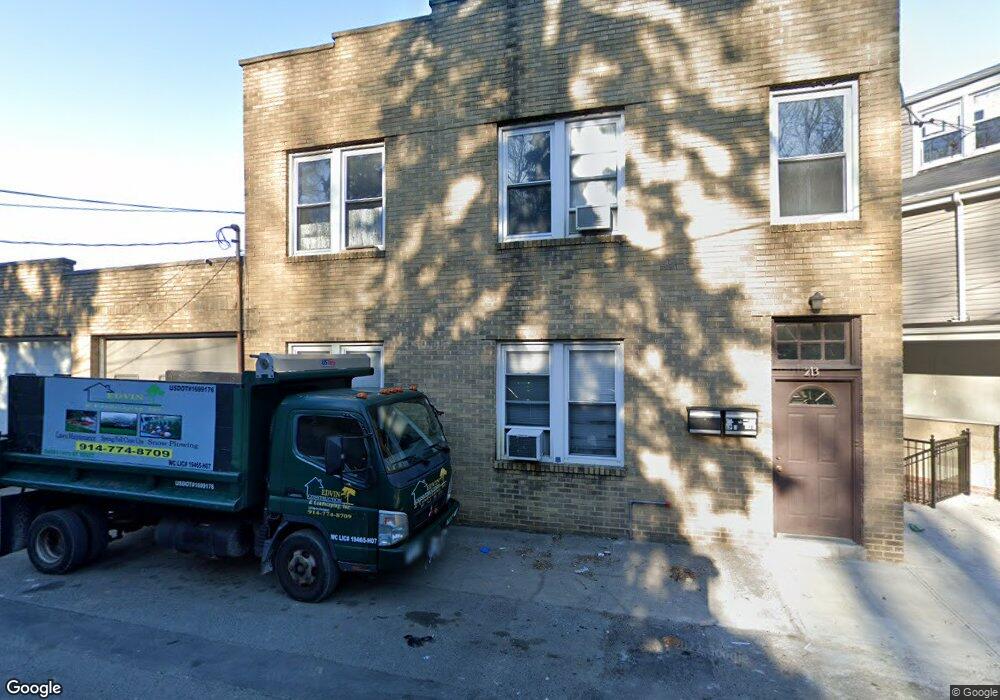 213 Oak St, Yonkers, NY 10701 - photo 1