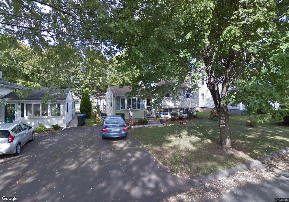 28 1/2 Duncan St, Wallingford, CT 06492 - photo 1