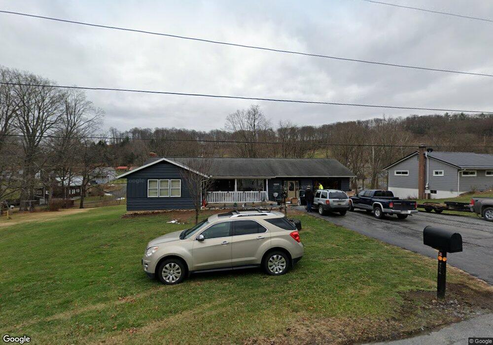 204 Maple Dr, Everett, PA 15537 - photo 1