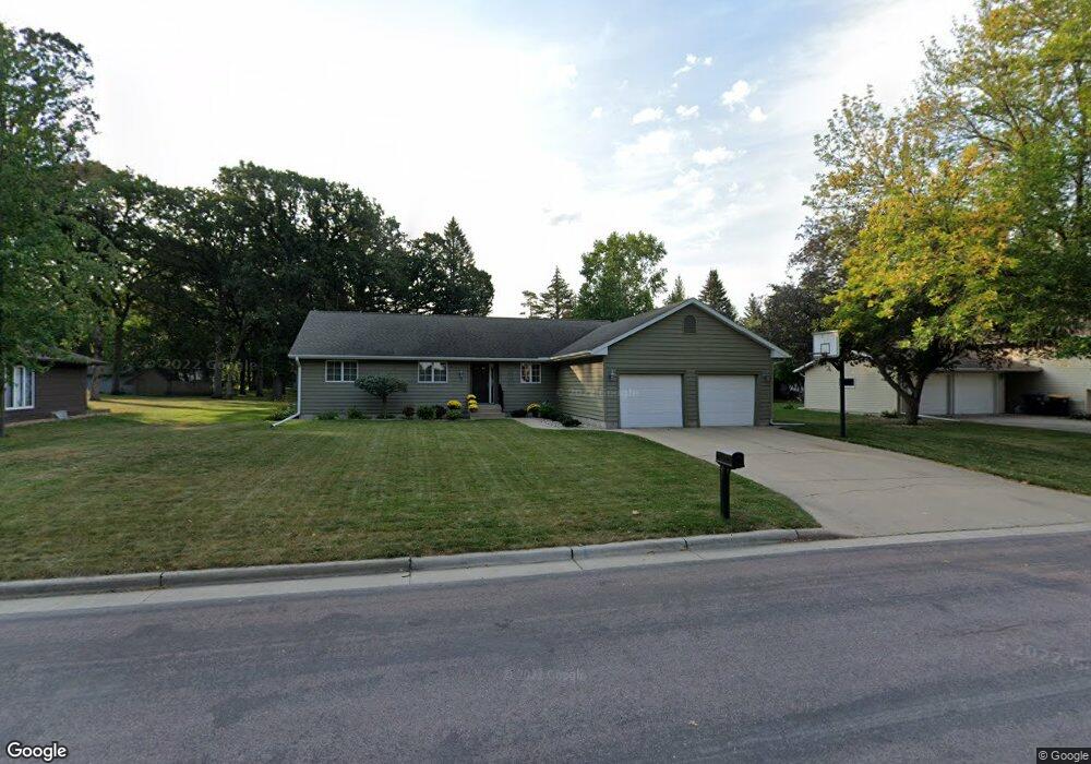 11 Woodland Dr, New Ulm, MN 56073 - photo 1