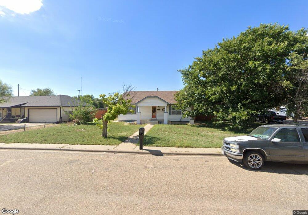 602 Zauk Ave, Dumas, TX 79029 - photo 1