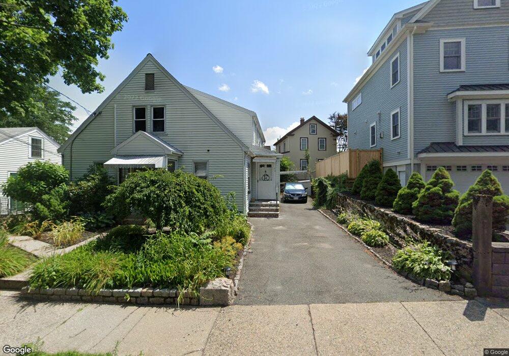 13 Beecher Place, Newton, MA 02459 - photo 1