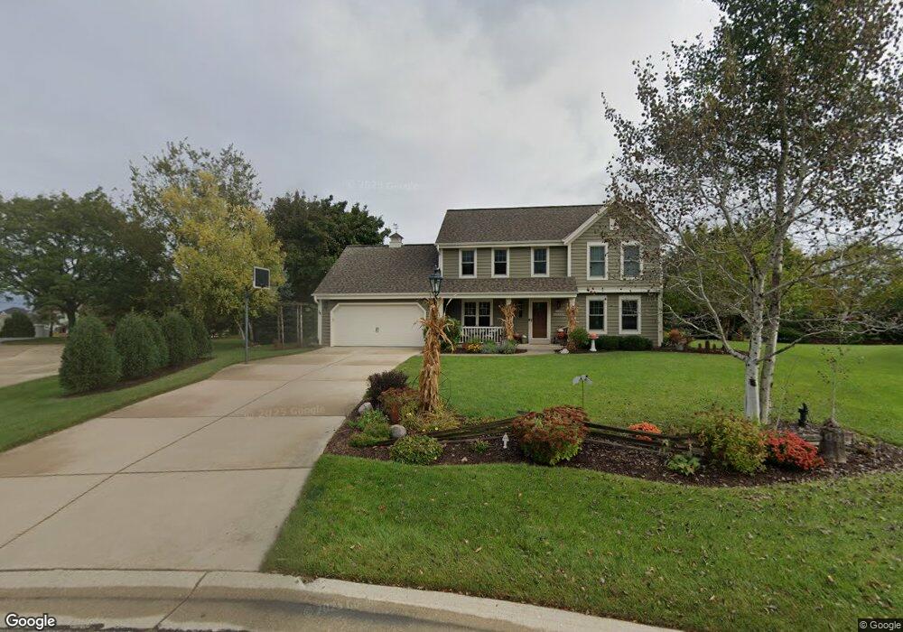 W148N10364 Whetherfield Ct, Germantown, WI 53022 - photo 1